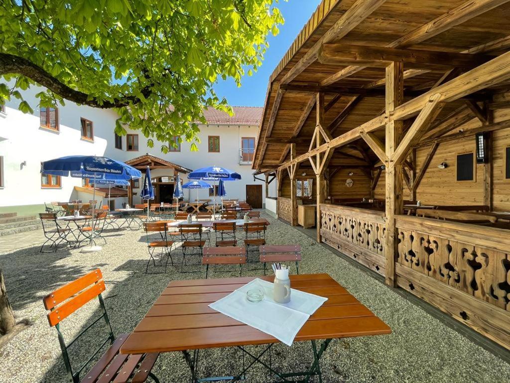 Landgasthaus Zur Linde Pleiskirchen المظهر الخارجي الصورة
