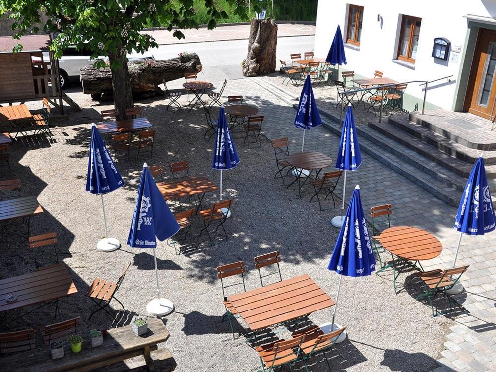 Landgasthaus Zur Linde Pleiskirchen المظهر الخارجي الصورة